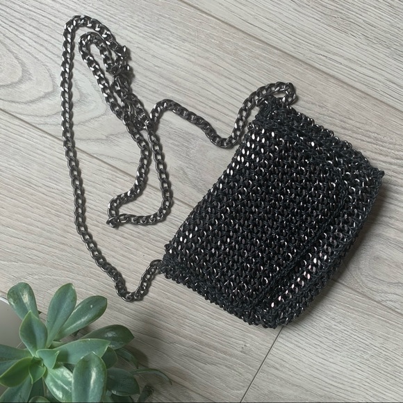 Chainmail metallic crossbody purse - Picture 4 of 8